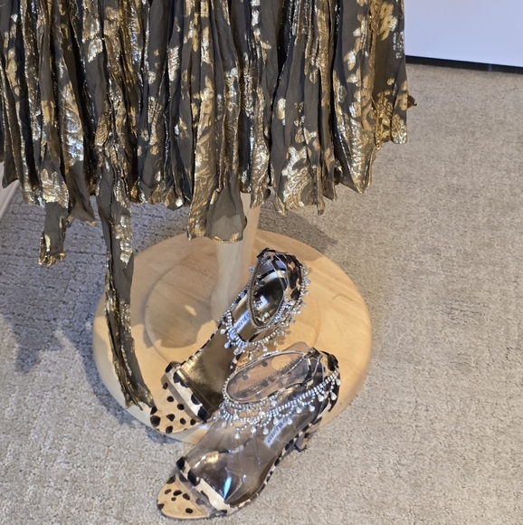 Brand New RARE Manolo Blahnik Jeweled Houristra Strappy Sandals - Picture 16 of 16